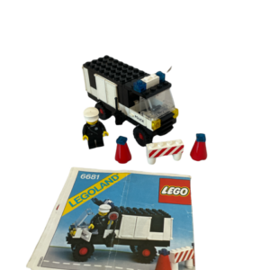 6681: Police Van