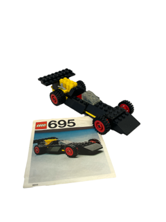 695: Racing Car