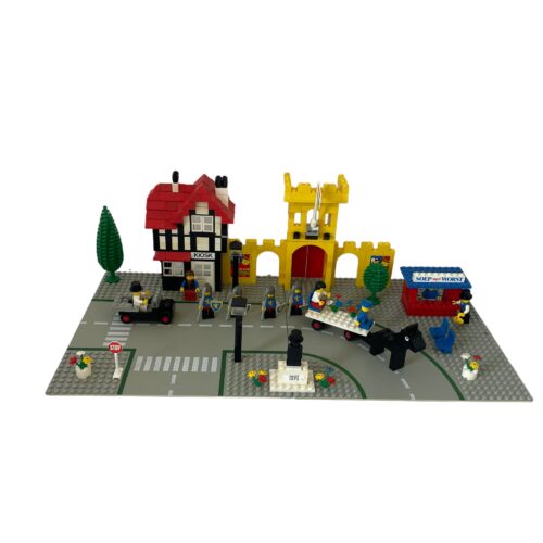 LEGO 1592: Town Square – Castle Scene (Dutch Version)