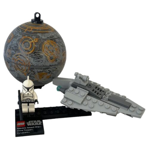 LEGO 75007: Republic Assault Ship & Planet Coruscant