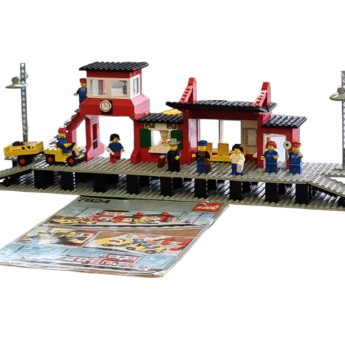 LEGO 7824 Train Station (Railway Station)