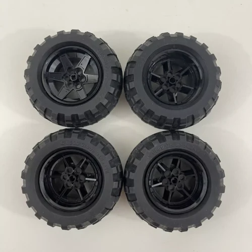 LEGO 9398: Technic 98.4 X 44 R Wheels Tires ( 4 )