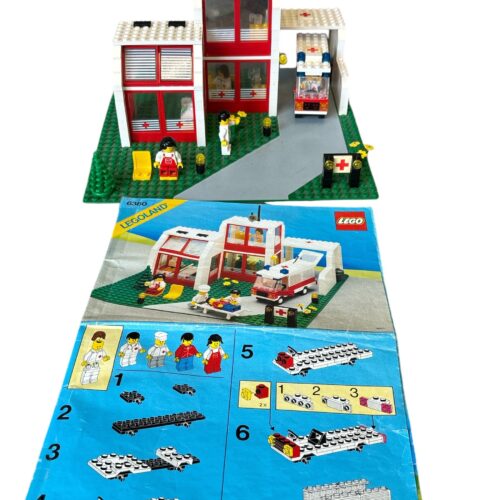 LEGO 6380: Emergency Treatment Center (St. Mary’s Hospital)
