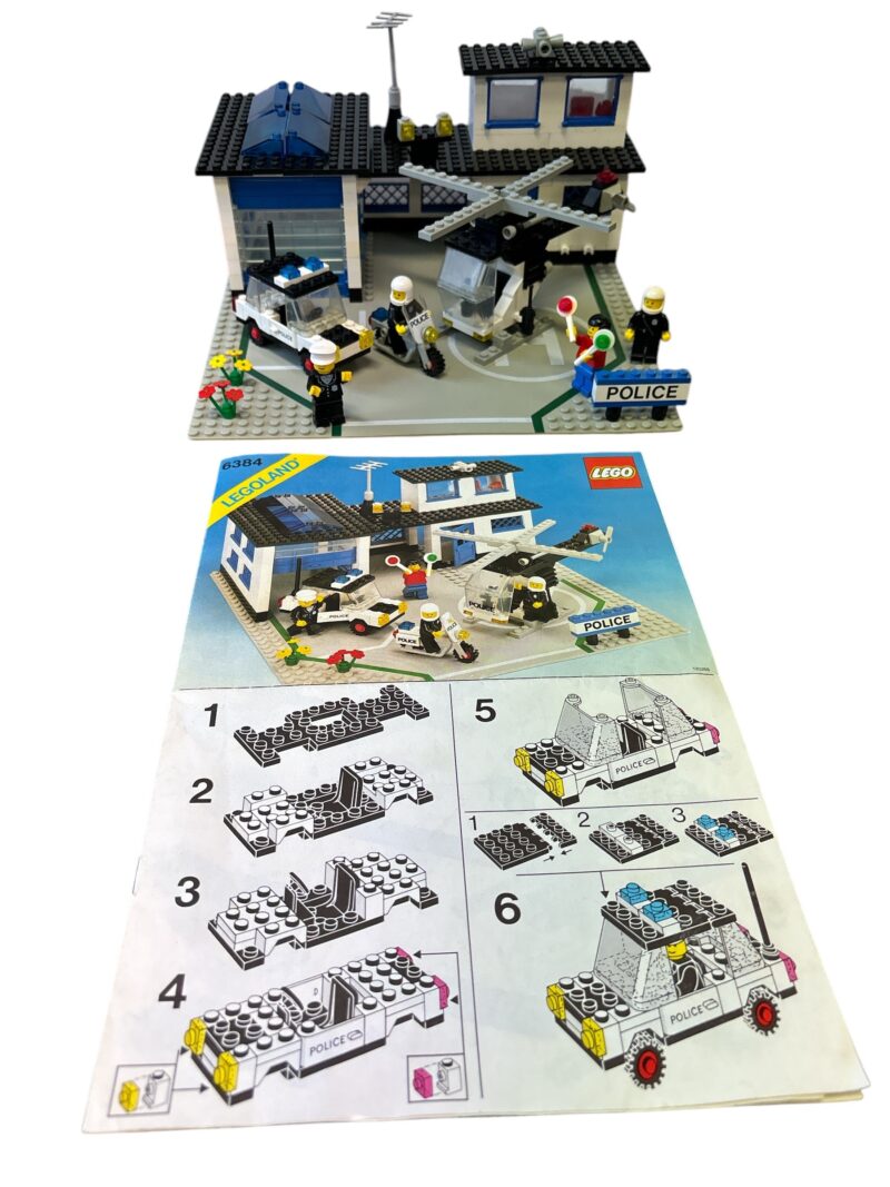 LEGO 6384: Politiebureau - Image 2