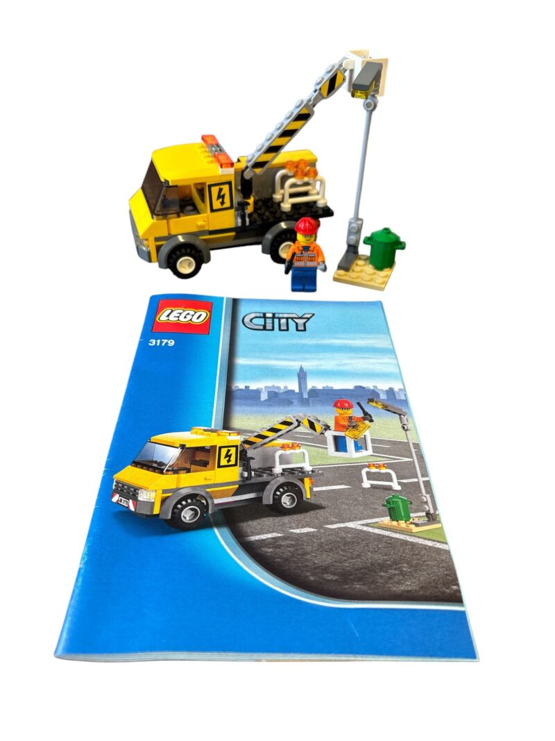 LEGO 3179: Reparatie Vrachtwagen - Afbeelding 2