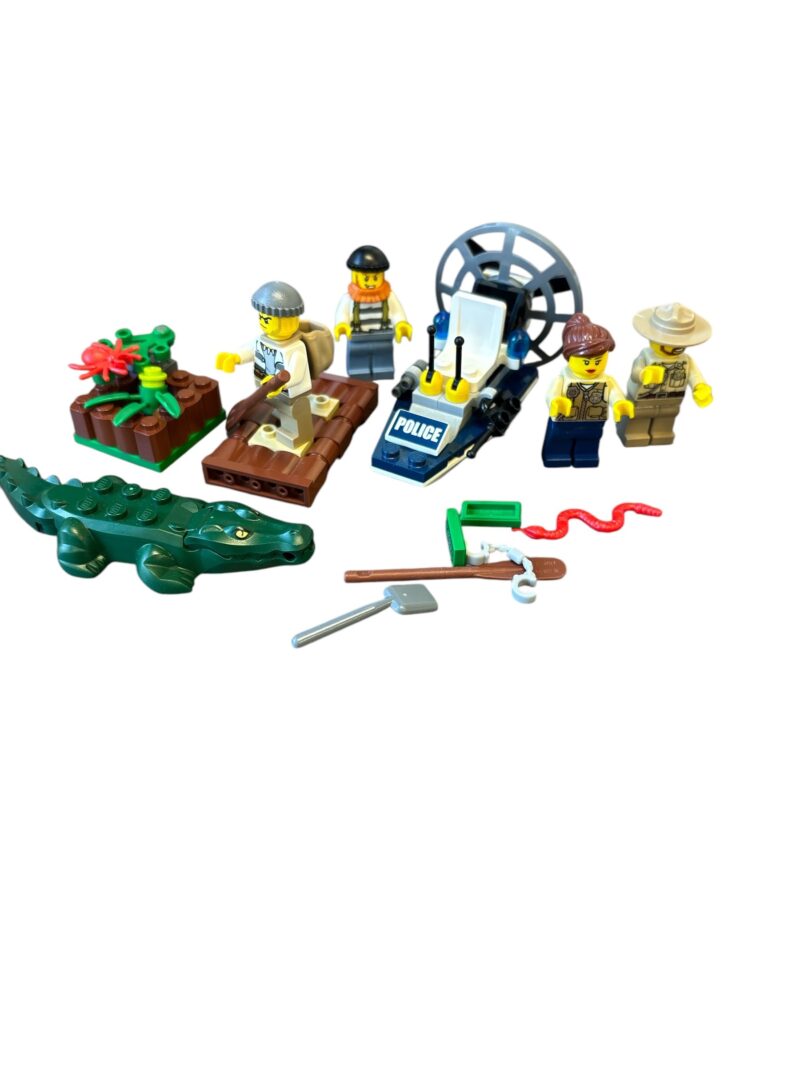 LEGO 60066: Swamp Police Starter Set