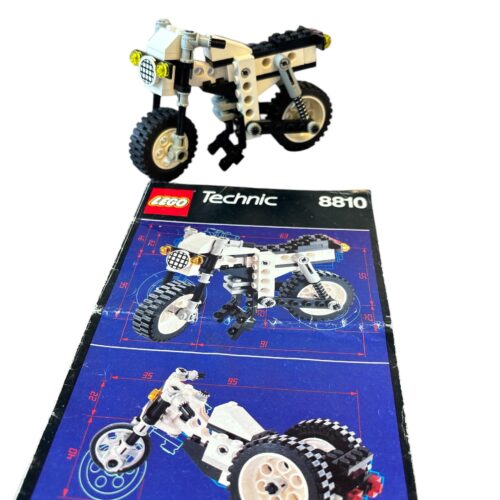 LEGO 8810: Cafe Racer