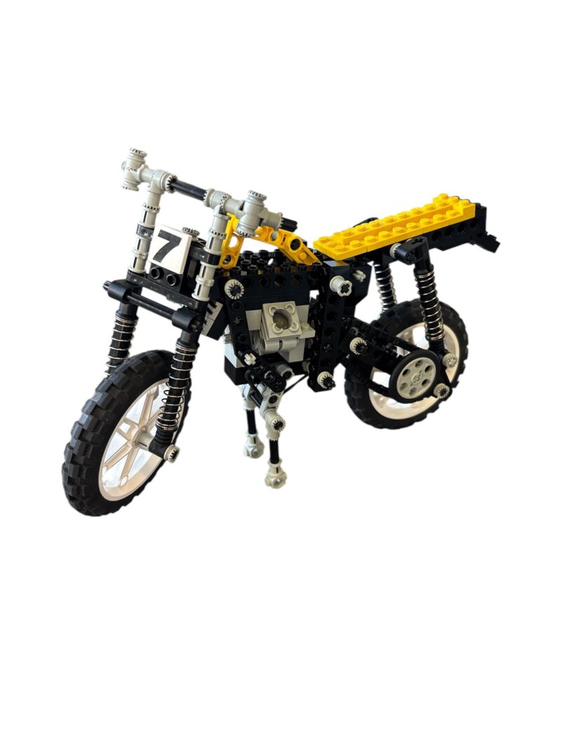 LEGO 8838: Shock Cycle
