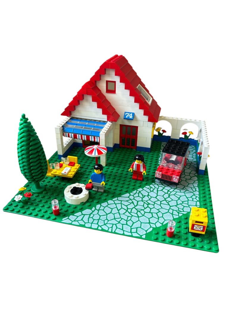 LEGO 6374: Holiday Home