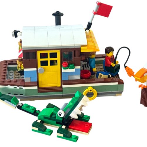 LEGO 31093: Riverside Houseboat