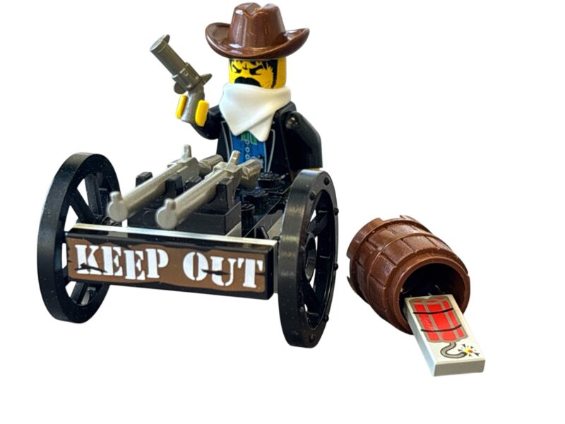 LEGO 6790: Bandit's Wheelgun