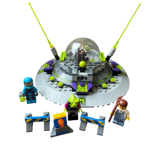 LEGO 7052: UFO Abduction