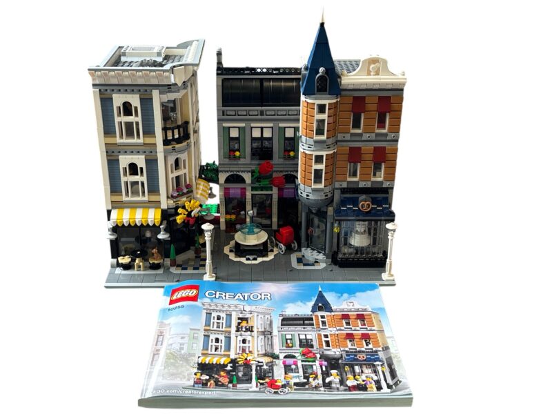 LEGO 10255: Assembly Square - Afbeelding 2