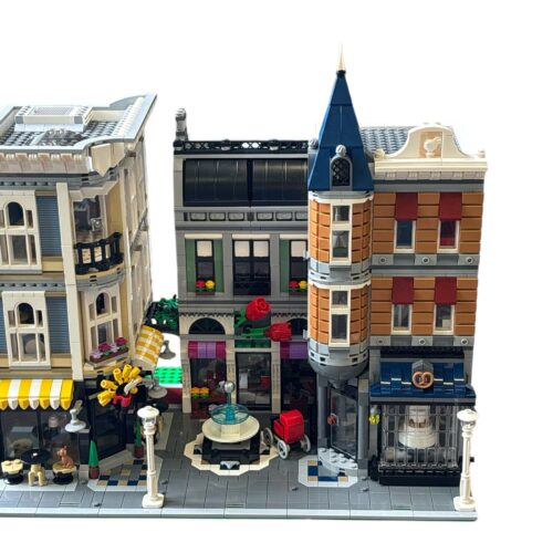 LEGO 10255: Assembly Square
