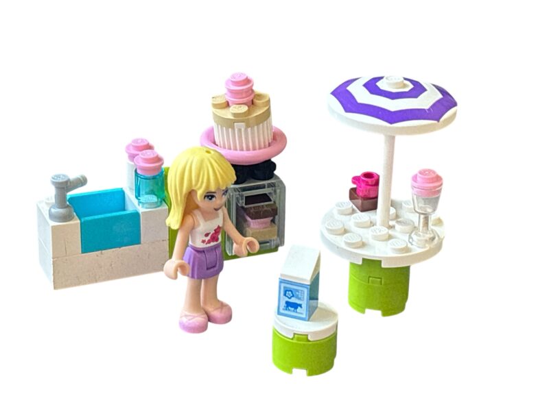 LEGO 3930: Stephanie's Outdoor Bakery