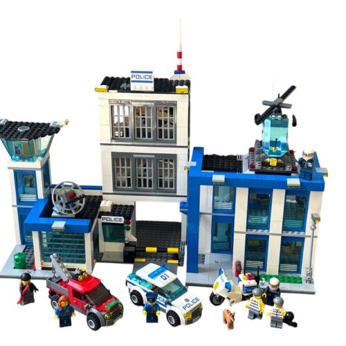 LEGO 60047: Police Station