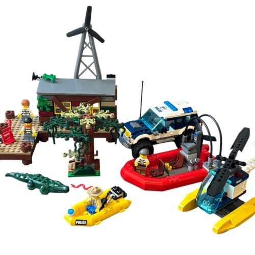 LEGO 60068: Crooks’ Hideout