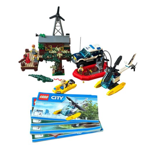 LEGO 60068: Crooks’ Hideout