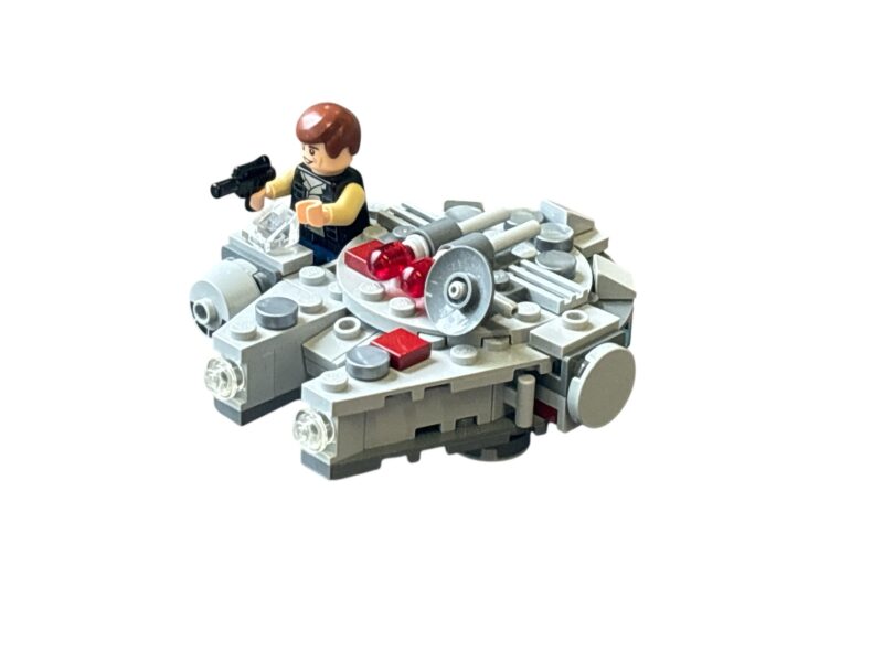 LEGO 75030: Millennium Falcon