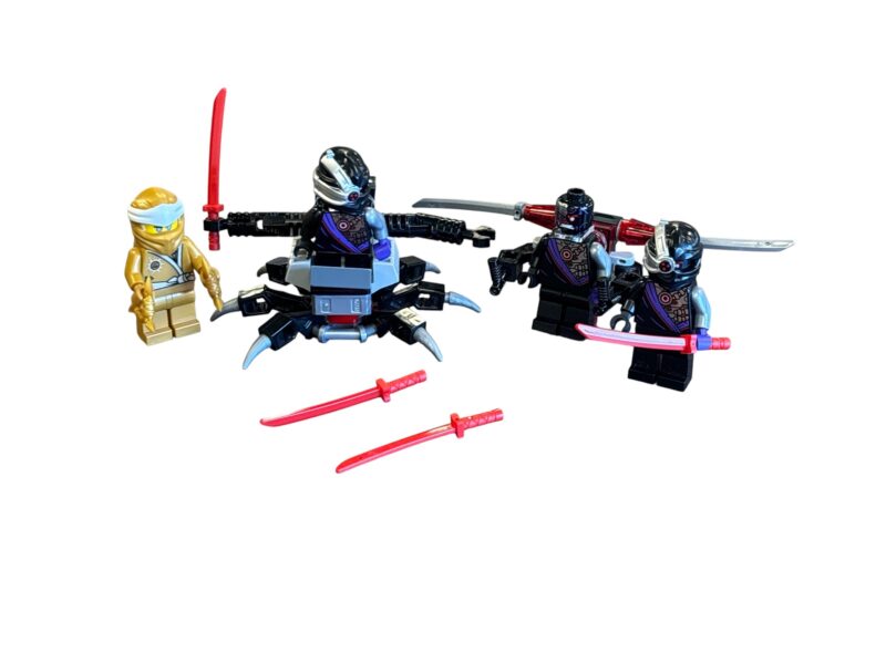 LEGO 40374: Golden Zane Accessory Set blister pack