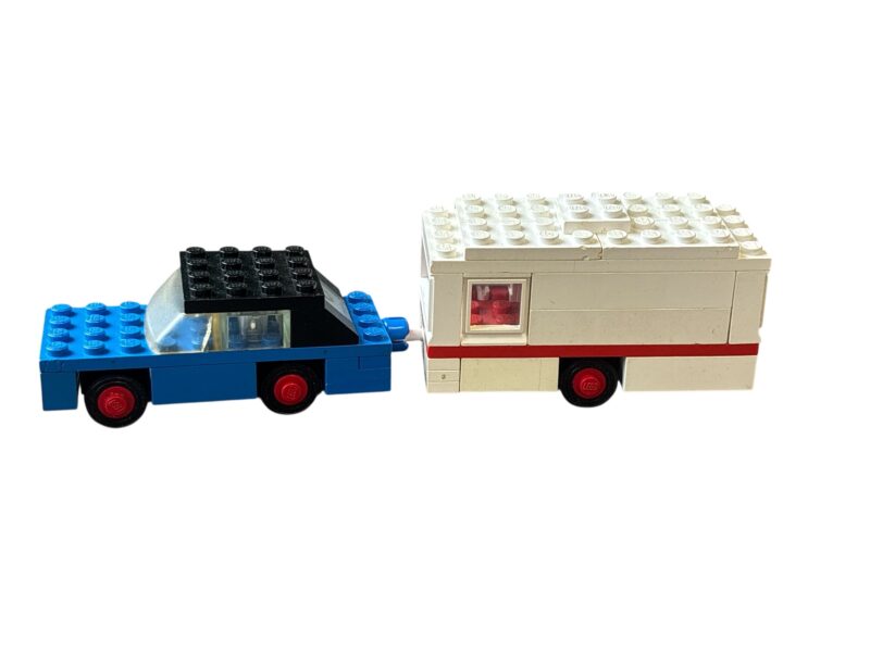 LEGO 656: Car and Caravan