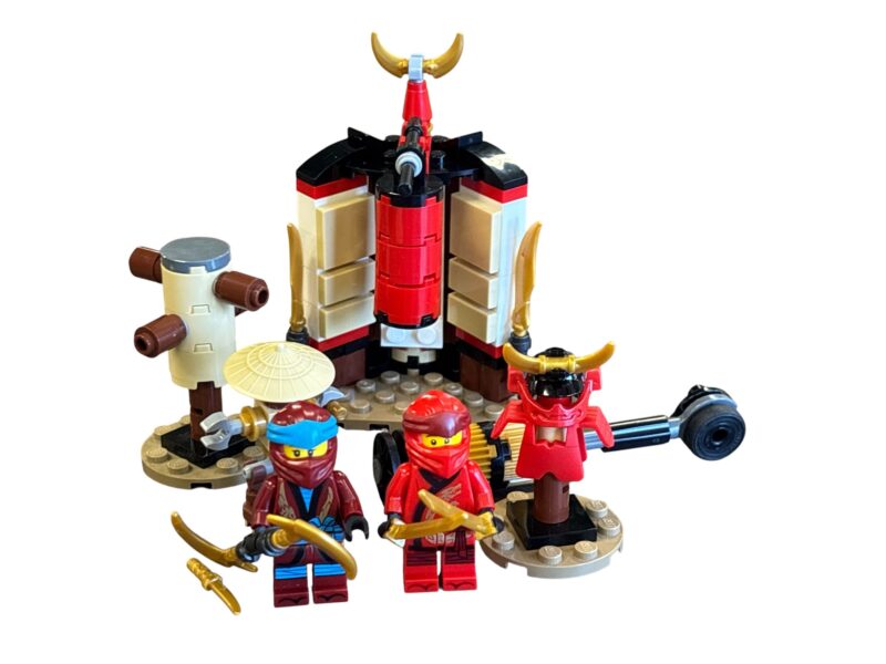 LEGO 70680: Monastery Training
