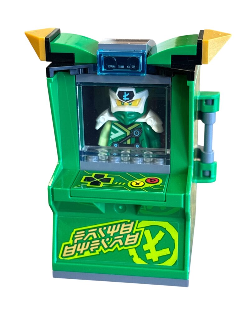 LEGO 70716: Lloyd Avatar - Arcade Pod