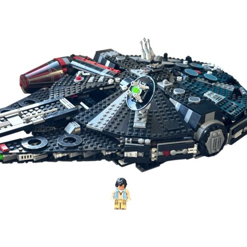 LEGO 75389: Dark Falcon