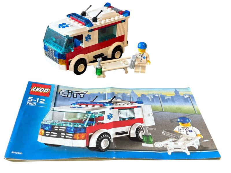 LEGO 7890: Ambulance - Afbeelding 2