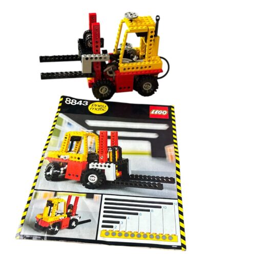 LEGO 8843: Fork-Lift Truck