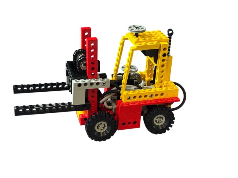 LEGO 8843: Fork-Lift Truck