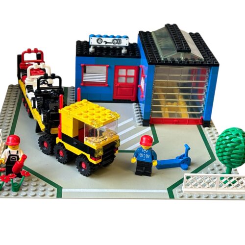 LEGO 1966: Car Repair Shop