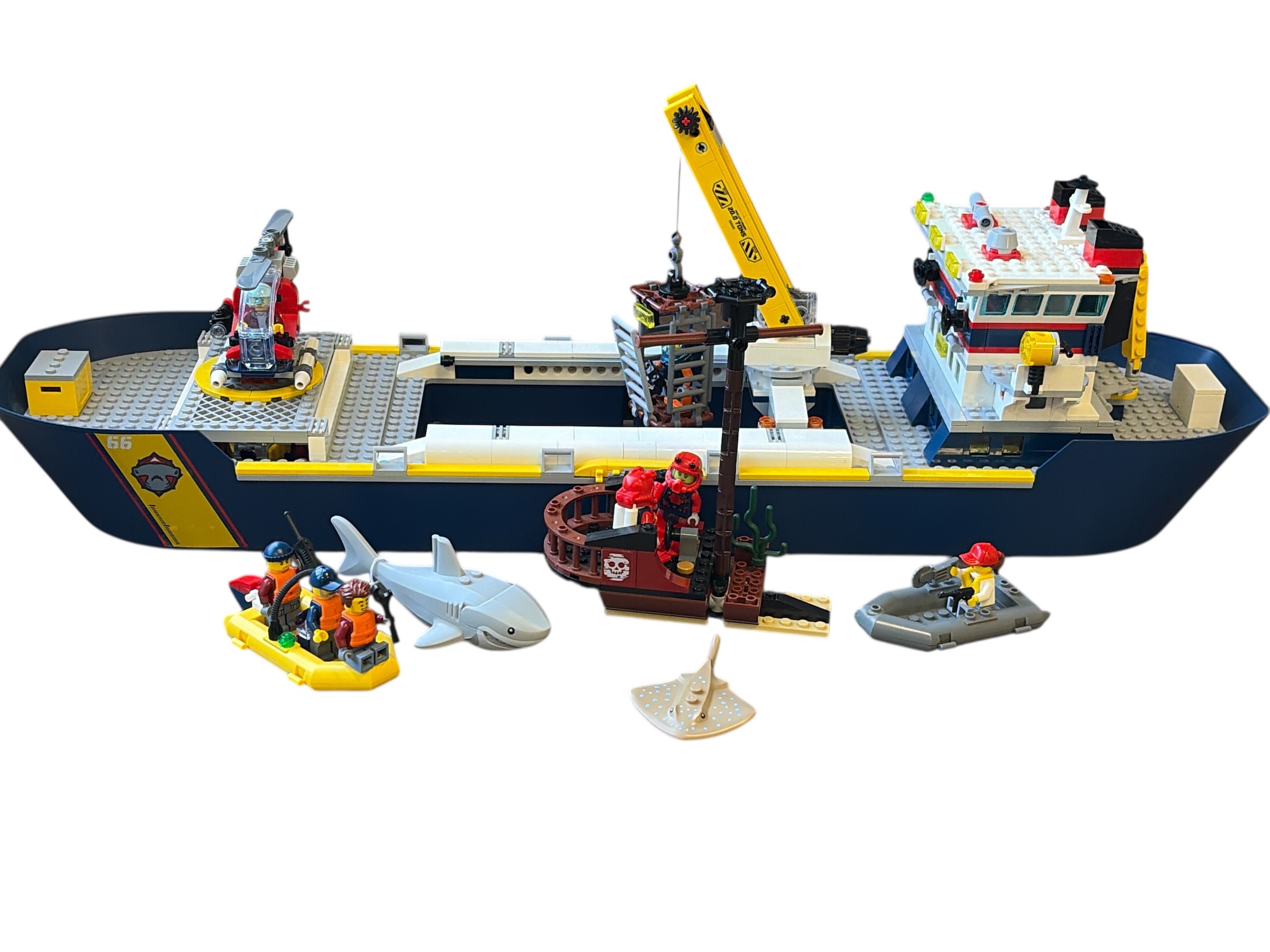 LEGO 60266: Ocean Exploration Ship