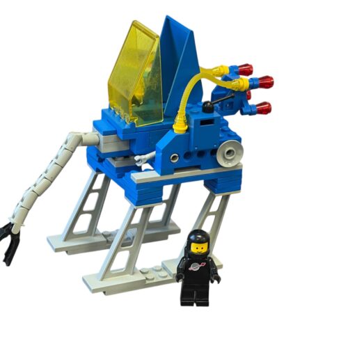 LEGO 6882: Walking Astro Grappler