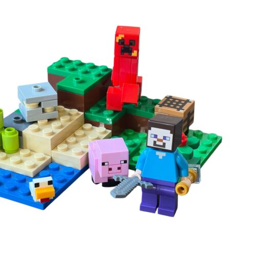 LEGO 21177: The Creeper Ambush