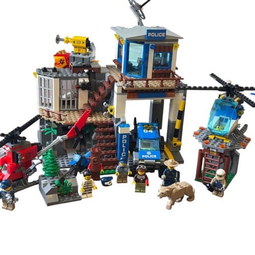 LEGO 60174: Mountain Police Headquarters