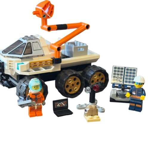 LEGO 60225: Rover Testing Drive