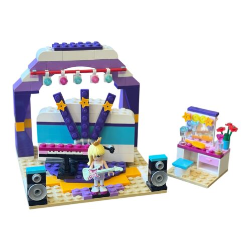 LEGO 41004: Rehearsal Stage