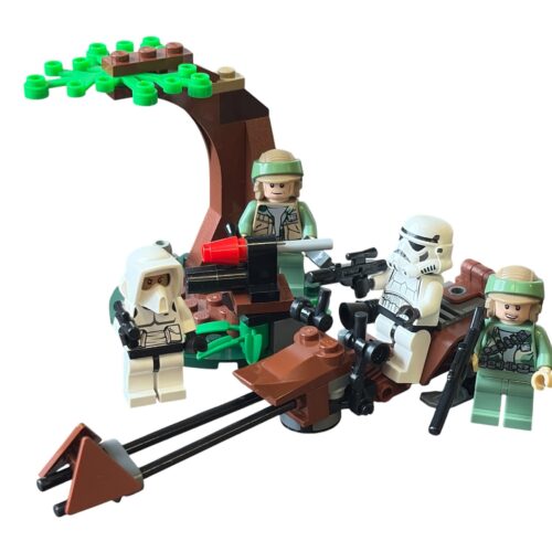 LEGO 9489: Endor Rebel Trooper & Imperial Trooper Battle Pack