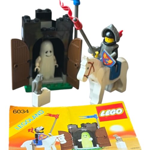 LEGO 6034: Black Monarch’s Ghost