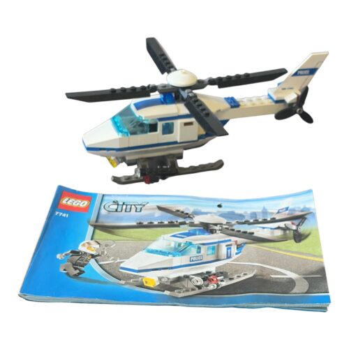 LEGO 7741: Police Choper