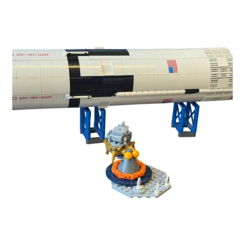 LEGO 92176: NASA Apollo Saturn V