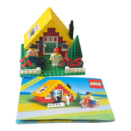 LEGO 6592: Vacation Hideaway (Weekend Cottage)