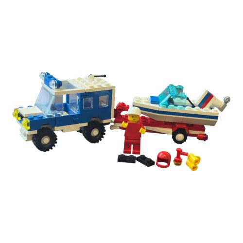 LEGO 6698: RV with Speedboat