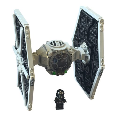 LEGO 75300: Imperial TIE Fighter