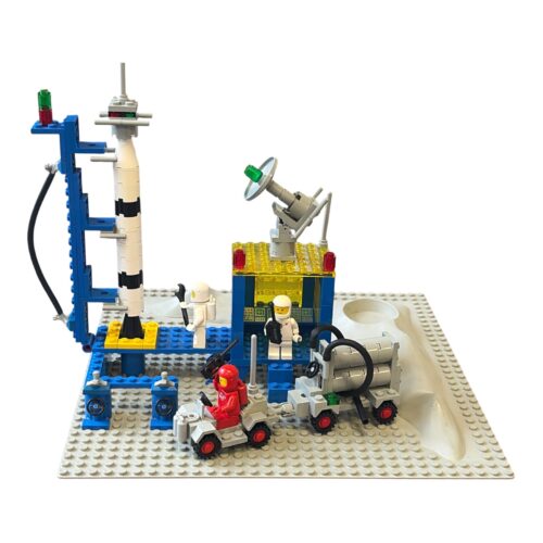 LEGO 920: Alpha-1 Rocket Base