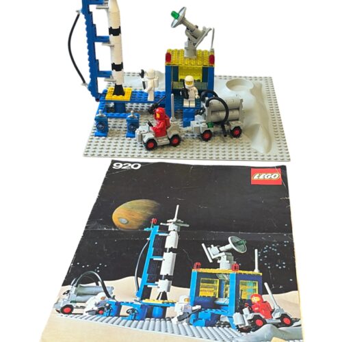 LEGO 920: Alpha-1 Rocket Base