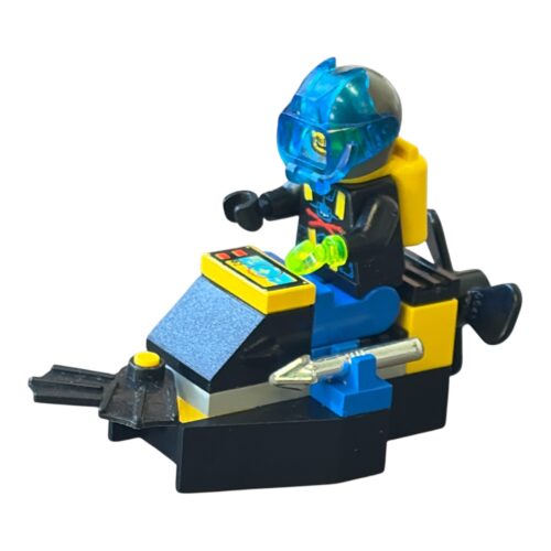 LEGO 6100: Aquashark Dart